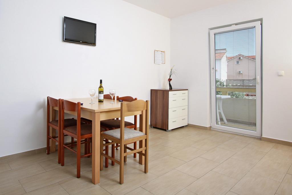 נובליה Apartments Jasmina מראה חיצוני תמונה